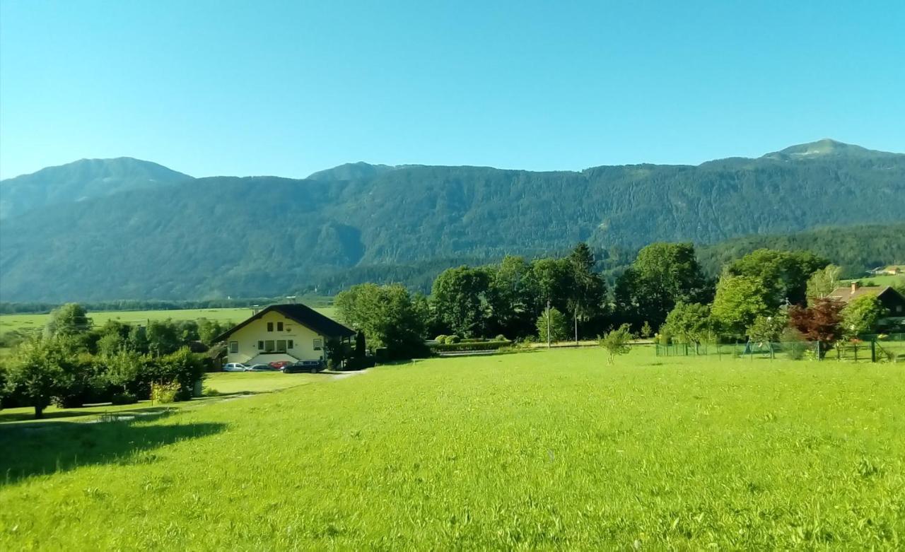 Hotel Landhaus Tirol Presseggersee Esterno foto