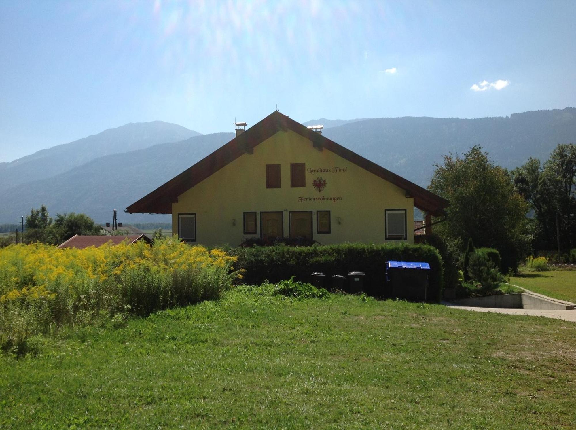 Hotel Landhaus Tirol Presseggersee Esterno foto