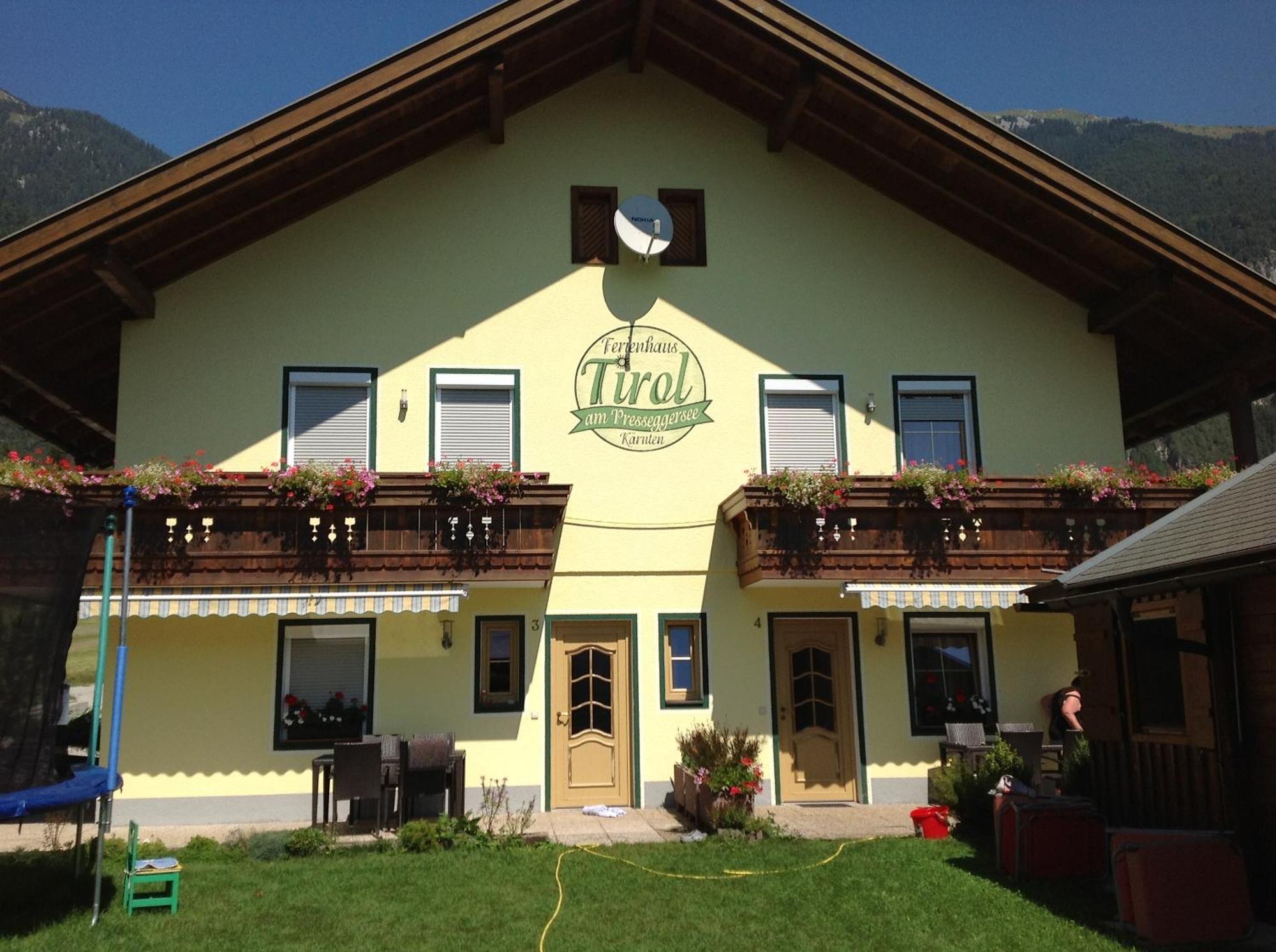 Hotel Landhaus Tirol Presseggersee Esterno foto